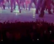 Fans Dancing for Selfie Pulla in Theatre- Kaththi &#124; Ilayathalapathy Vijay &#124; Samantha &#124; AR Murugadoss &#124; AnirudhnKaththi Tamil movie(2014)
