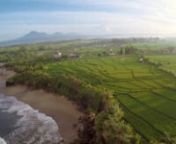 Surrounded by rice fields, beautiful beaches and Hindu temples we’ve found an ultimate “good life” destination in the retro-surf epicenter; Canggu, Bali.nnBook your stay at Surfana Bali, the &#39;Pelan Pelan&#39; retreat at: www.surfanabali.comnnMusic: Tom Rosenthal - Go SolonFilm &amp; Edit: Sylvain Fleur