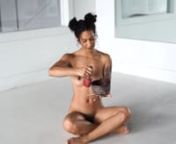 This is the ULTIMATE NUDE GYM workout with Risa and Audri. (IN PRO RES!) They take you inside their private corner of the gym to show you a kettlebell workout that will have you feeling strong and sore (a good sore). Fully nude and vulnerable, you&#39;ll be able to see all parts of their muscles putting in the work. Laugh with Audri as she makes Risa (onlyfans.com/risapink93) laugh with her in her attempts with &#39;&#39;corner dad jokes&#39;&#39;. .. let&#39;s get those core muscles going!nn*** Plus TWO BONUS VIDEOS**