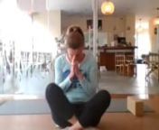 Yoga für Schwangere mit Eva @ devayani-yoga.com from devayani