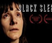 A woman wakes up in a dark room, with no memory of how she got there, and no idea what she has to do to leave, even when the Voice starts talking to her.n[SUBTITLES AVAILABLE]nnBlack Sleep is a short film that deals with some themes and feelings that this pandemic has caused in an abstract way.nnInterview with Ben Schaub regarding the film: nhttps://www.indieshortsawards.com/cannes/interviews/interview-ben-schaub/ nnMore on blacksleep.de / https://benschaub.de/blacksleepnn[DEUTSCH/GERMAN]nEine F