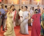 Throwback to Mouni Roy’s devotional dance on Mahanavami at a Durga Puja pandal. Dipped in the fervour of the festivity, the ‘Brahmastra’ actress can be seen letting loose of herself to join the ladies for a traditional Bengali dance. The actress dressed in a striped black and white saree looked simply stunning. She tied her hair to loose bun which gave evident coverage to her silverware danglers. She was joined by her good friend and director of her upcoming movie &#39;Brahmastra&#39; Ayan Mukerji