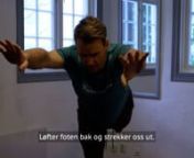 Carl-Erik Torp viser øvelsen supermann
