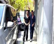 Why did Akshay Kumar and Tiger Shroff hide their faces from the paparazzi Video went viral within minutes ENG from kumar sanu jindagi