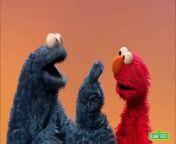 Elmo is going to act out what he&#39;s imagining. Help Cookie Monster guess what Elmo imagines.