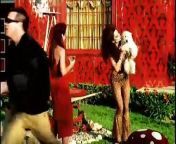 Music video by Smash Mouth performing All Star. YouTube view counts pre-VEVO: 1844389. (C) 2001 Interscope Records.