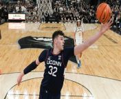 UConn Huskies Cut Down Nets: Can they Three-peat next season? from duke son