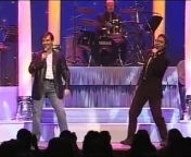 ALL SHOOK UP by Daniel O Donnell and Cliff Richard -live TV performance 2004 from o dono do mar 2004