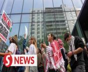 Students and pro-Palestinian demonstrators took to the streets around New York University (NYU) on Friday (May 3) to protest the Israel-Hamas war Hamas and police action against student protesters camping on campus.&#60;br/&#62;&#60;br/&#62;WATCH MORE: https://thestartv.com/c/news&#60;br/&#62;SUBSCRIBE: https://cutt.ly/TheStar&#60;br/&#62;LIKE: https://fb.com/TheStarOnline