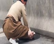 This is the bizarre moment a desperate owner performed CPR on a pig in the middle of a major road.&#60;br/&#62;&#60;br/&#62;The incident in Jingmen, Hubei Province, China, left onlookers stunned as the owner tried to revive the unconscious pig amid heavy traffic.&#60;br/&#62;&#60;br/&#62;Witnesses say they purchased two breeding pigs to take home for the holidays.&#60;br/&#62;&#60;br/&#62;However, heat and traffic caused one of the pigs to pass out in the back of the vehicle.&#60;br/&#62;&#60;br/&#62;In a desperate attempt to save the pig&#39;s life, the owner brought it to the side of the road and began performing CPR.&#60;br/&#62;&#60;br/&#62;Despite the owner&#39;s efforts, the pig remained unresponsive and Ms. Zhong, who filmed the footage on May 1, left the scene.&#60;br/&#62;&#60;br/&#62;It was later reported the pig did not survive.