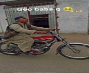 One willing in pakistan from jar bike