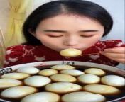 Mukbang Eating Cooked Eggs In Sauce from asmr moonlight